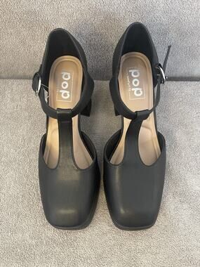 Pop Woman's Mat Black T-Strap Mary Jane Block-Heel Chunky Pumps Size 10
